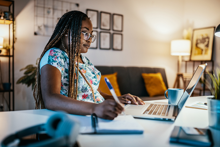 a female online college student working on an assignment